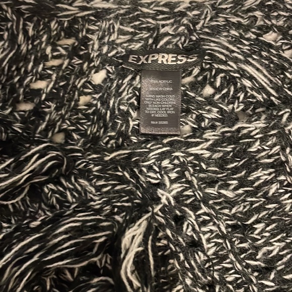 Express poncho sweater - Picture 2 of 2